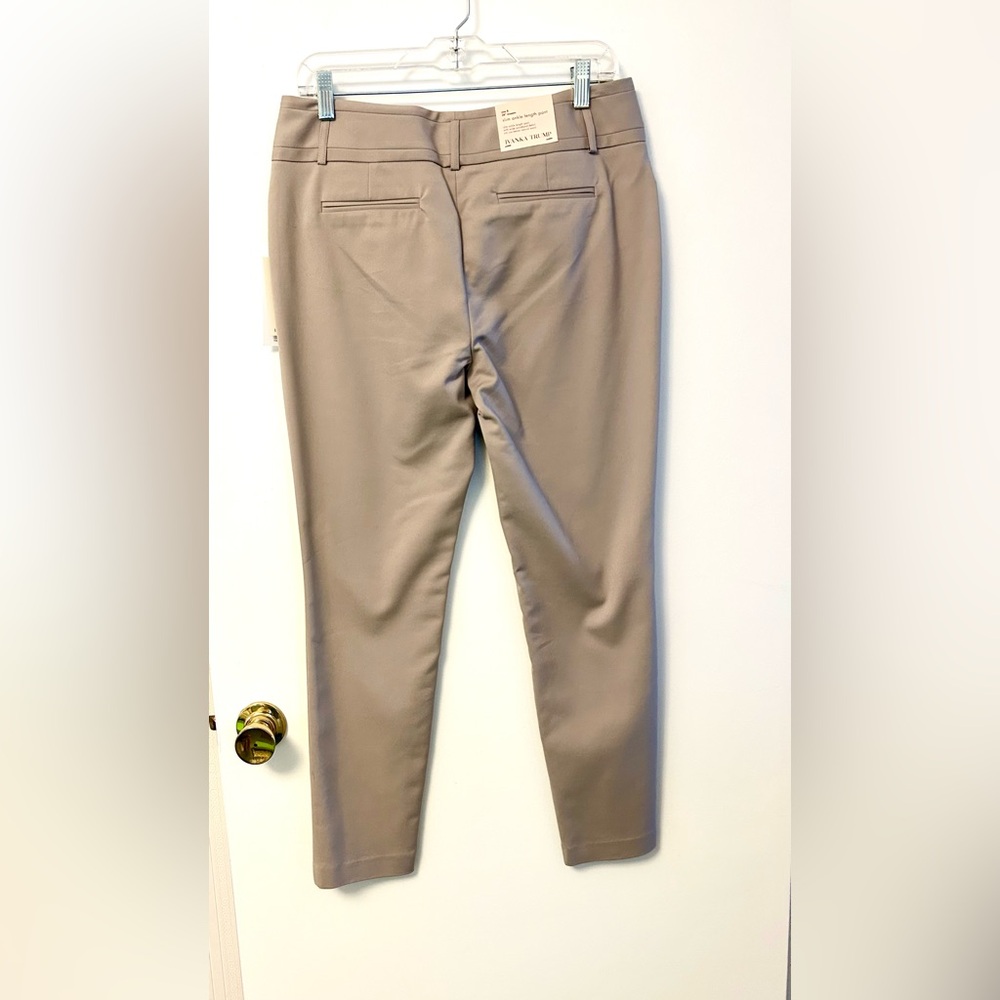Ivanka Trump Taupe Ankle Pants size 8 NWT - Picture 3 of 10